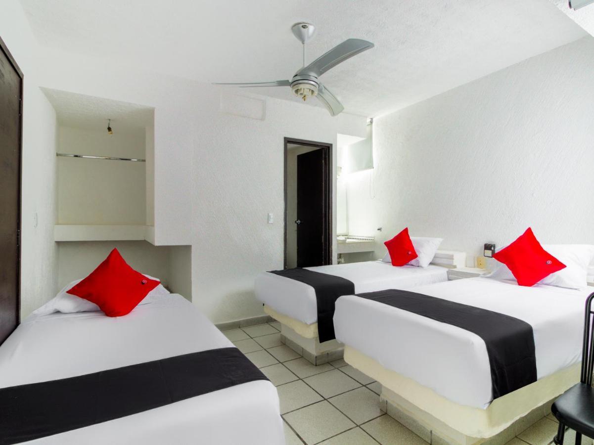 Capital O Hotel Plaza Premier Леон Экстерьер фото